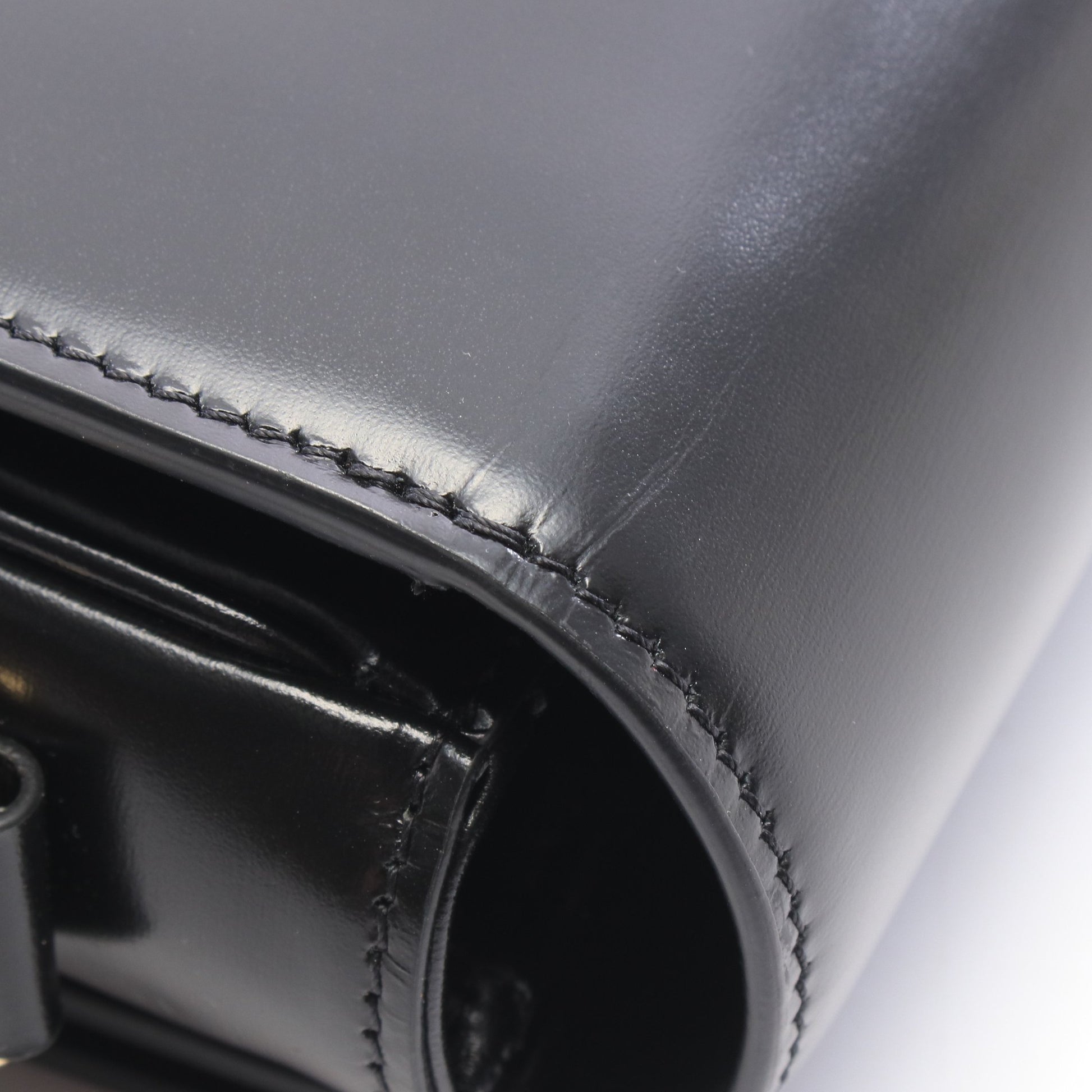 クラシック トリオンフ ミディアム ショルダーバッグ レザー ブラック セリーヌ バッグ CELINE
