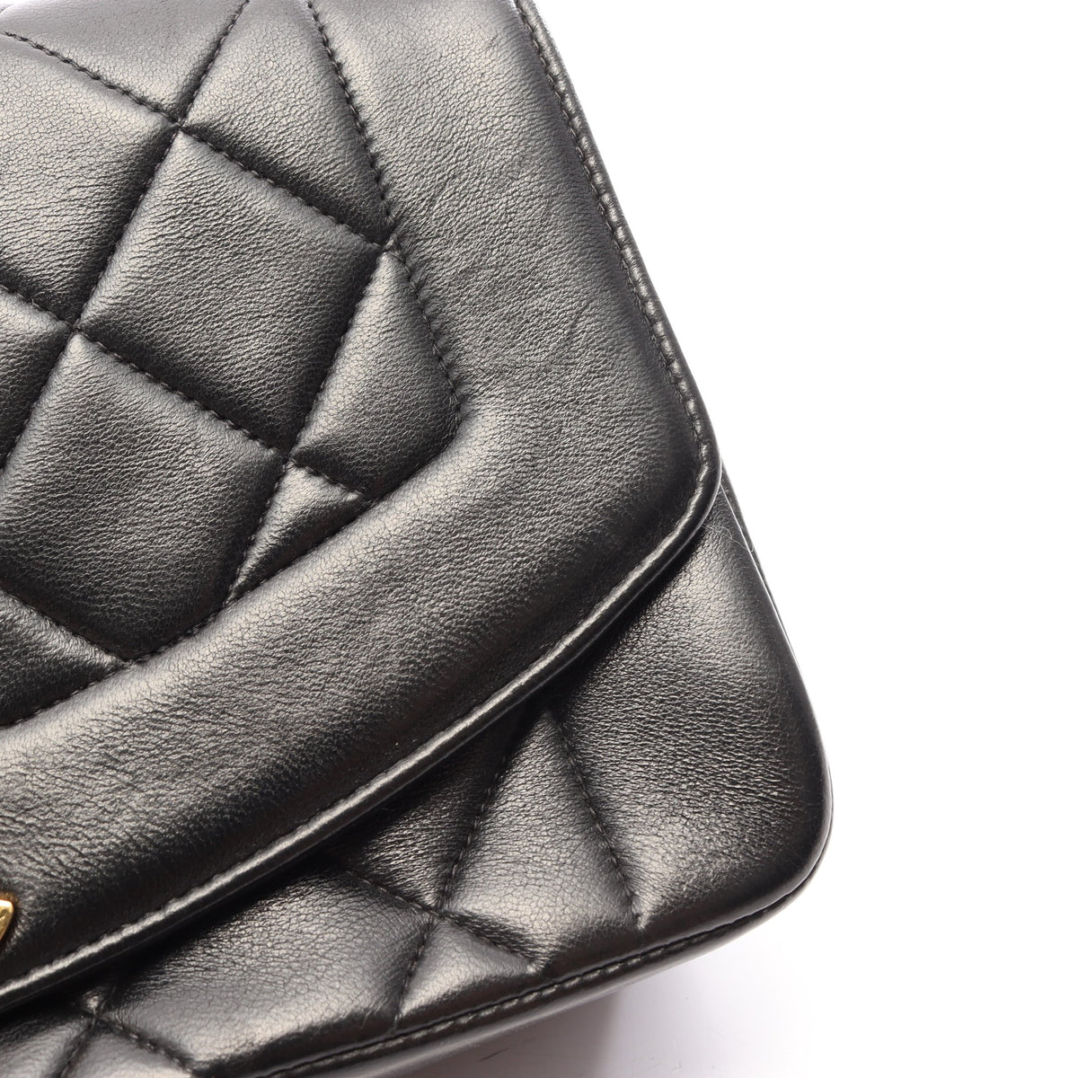 マトラッセ ダイアナフラップ チェーンショルダーバッグ ラムスキン ブラック ゴールド金具 シャネル バッグ CHANEL