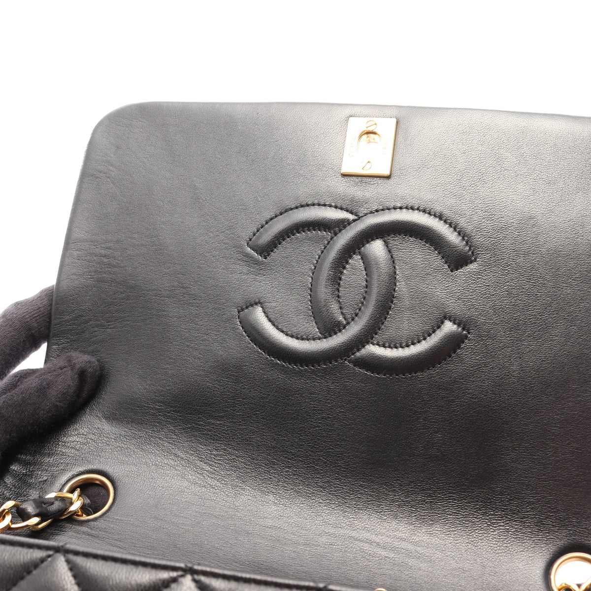 マトラッセ フルフラップ チェーンショルダーバッグ ラムスキン ブラック ゴールド金具 シャネル バッグ CHANEL