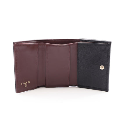 クラシック スモール フラップ ウォレット マトラッセ 三つ折り財布 キャビアスキン ブラック ゴールド金具 シャネル