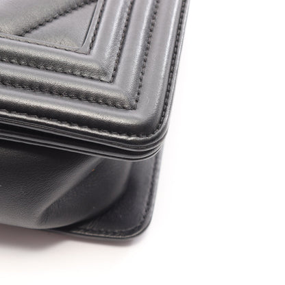 ボーイシャネル チェーンショルダーバッグ ラムスキン ブラック ゴールド金具 シャネル