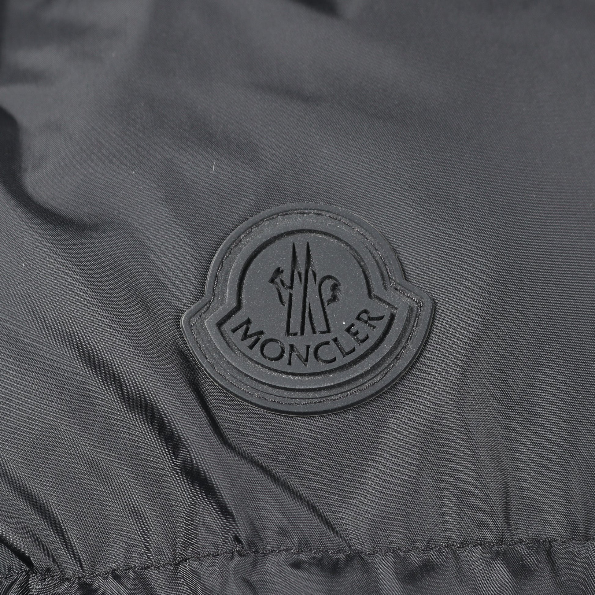 MONTCLA モンクラ フード付き ダウンジャケット ナイロン ブラック モンクレール アウター MONCLER