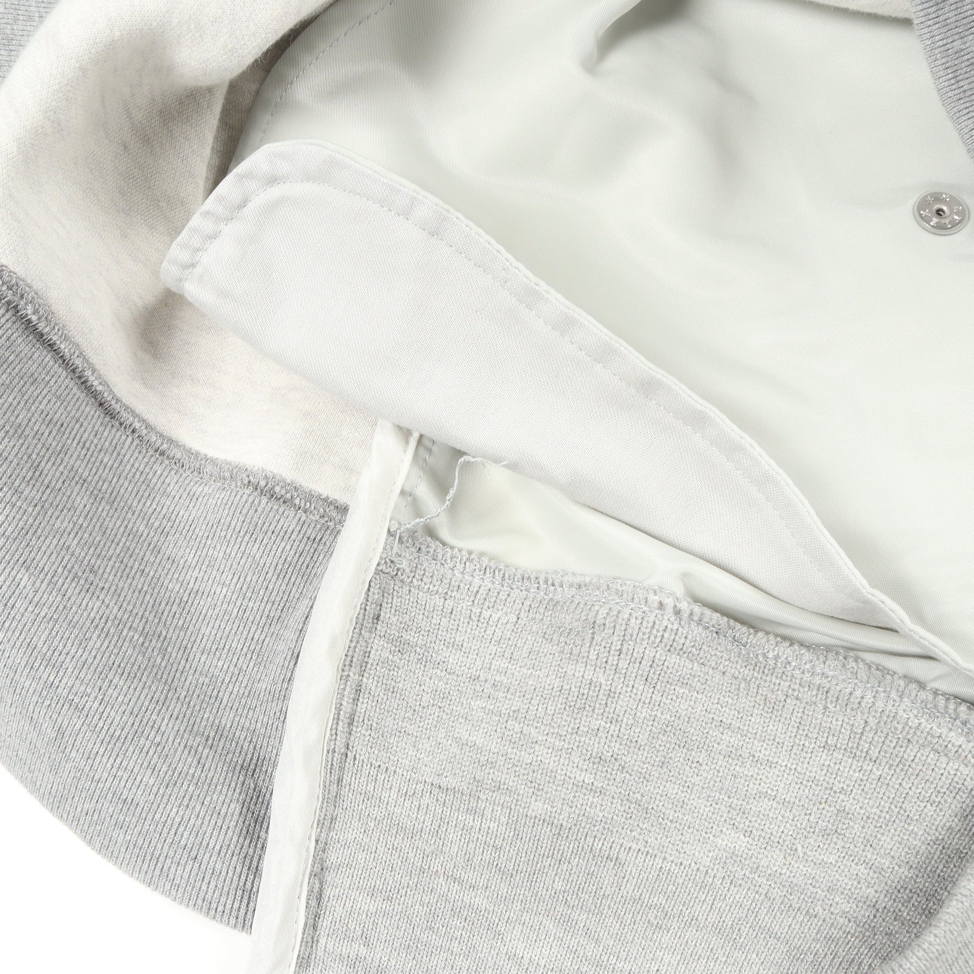 ドッキング プルオーバーパーカー コットン ナイロン ライトグレー サカイ トップス sacai