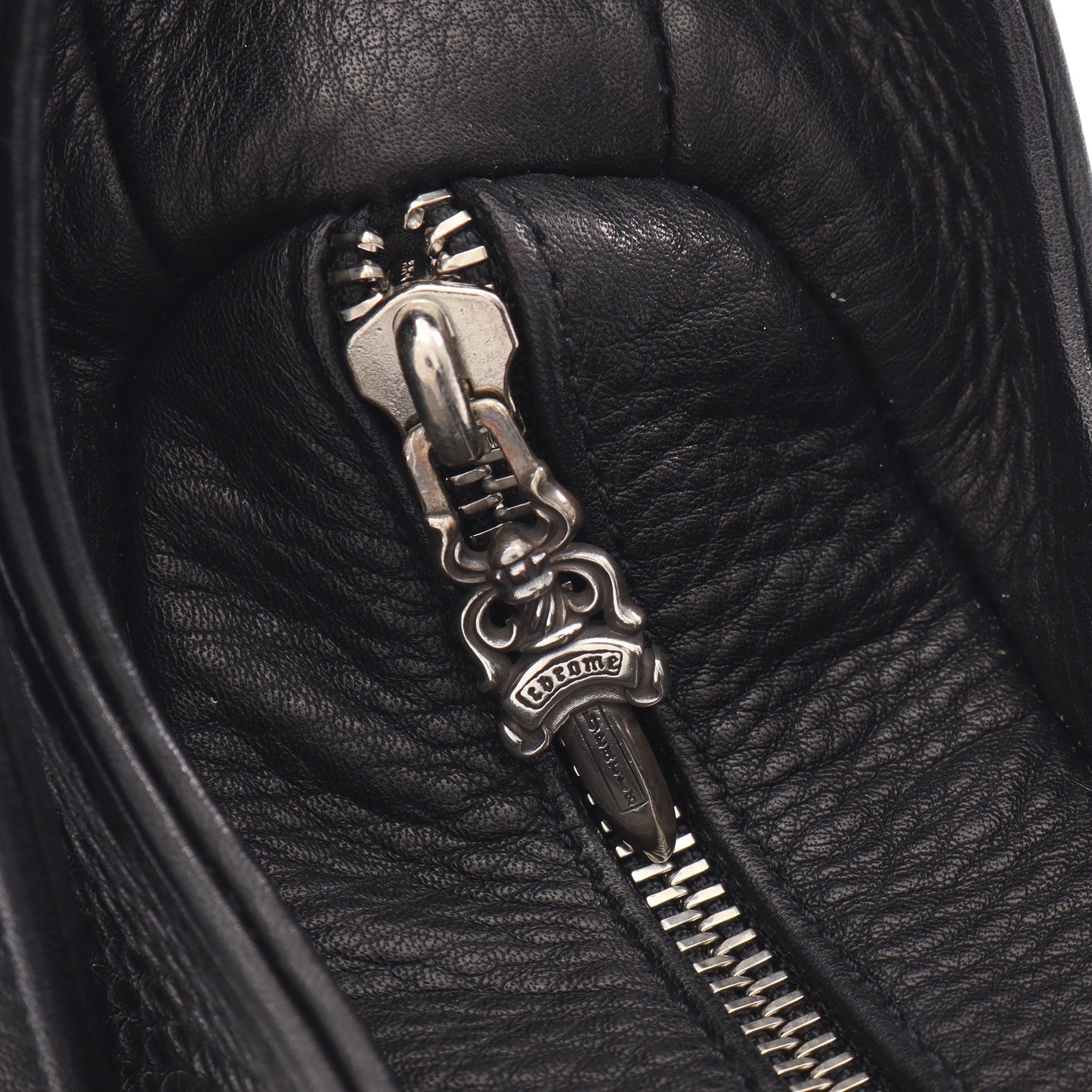 HOBO スクロールラベル ショルダーバッグ レザー SV925 ブラック クロムハーツ