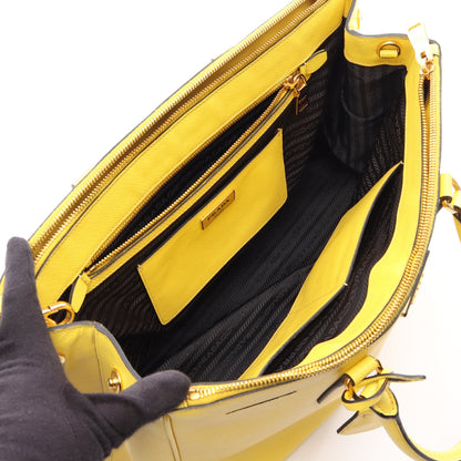 SAFFIANO LUX 2WAY ハンドバッグ トートバッグ サフィアーノレザー イエロー プラダ バッグ PRADA