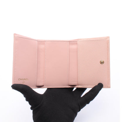 クラシック スモール フラップ ウォレット マトラッセ 三つ折り財布 キャビアスキン ライトピンク ゴールド金具 シャネル
