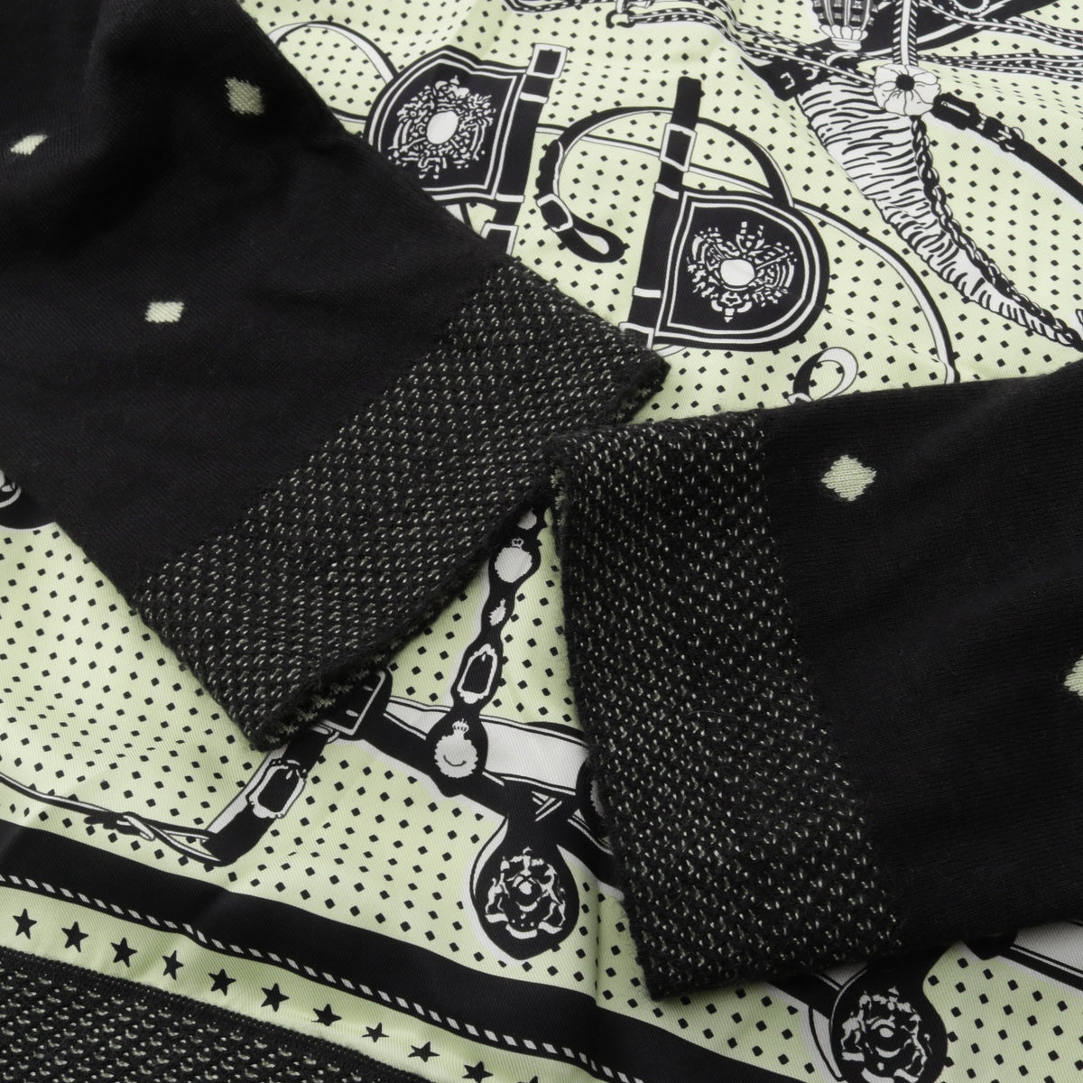 HARNAIS DE COUR BANDANA ツイルレーヌ ハイネック ニット カシミヤ シルク ブラック ライトイエロー エルメス