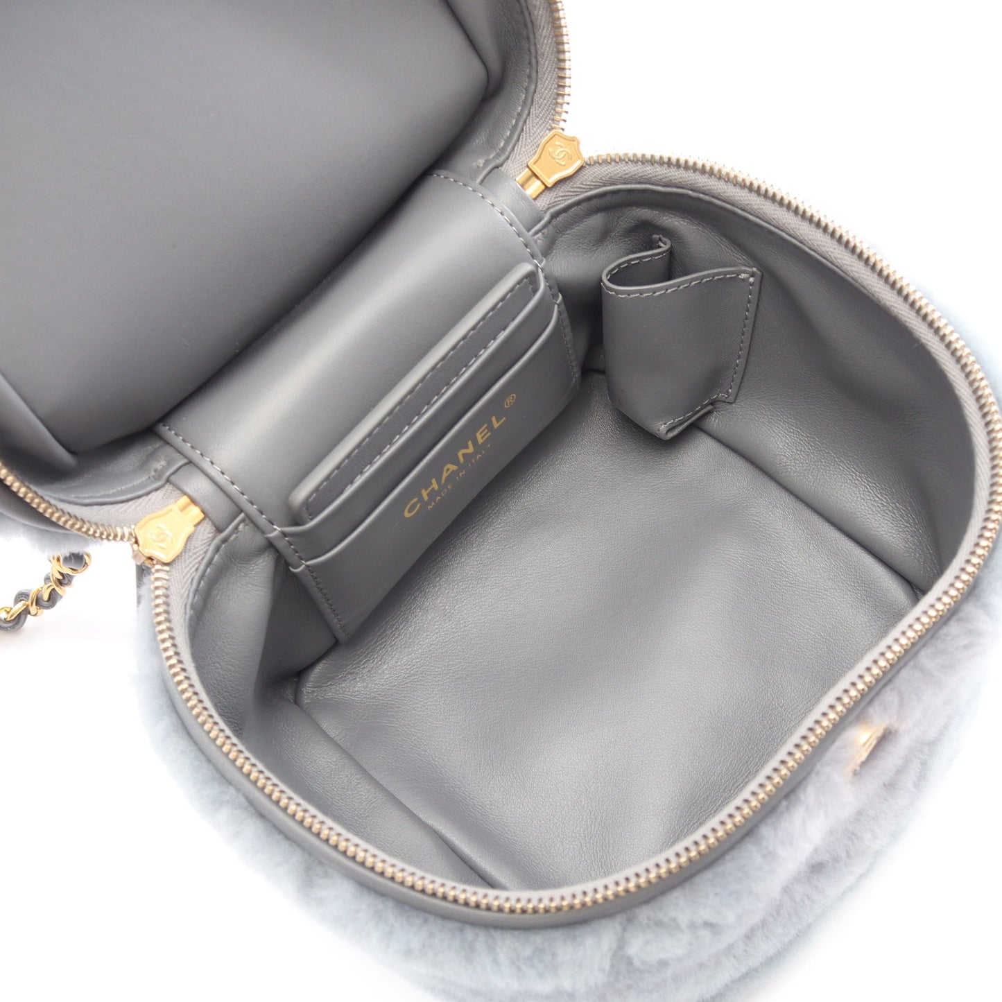 マトラッセ バニティ 2WAY チェーンショルダーバッグ ムートン レザー グレー ゴールド金具 シャネル