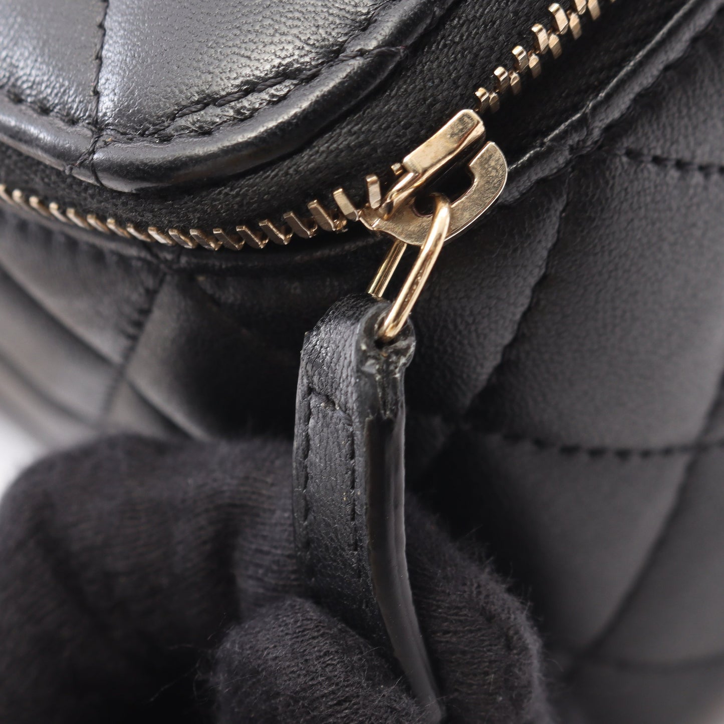 マトラッセ バニティバッグ チェーンショルダーバッグ ラムスキン ブラック ゴールド金具 シャネル バッグ CHANEL