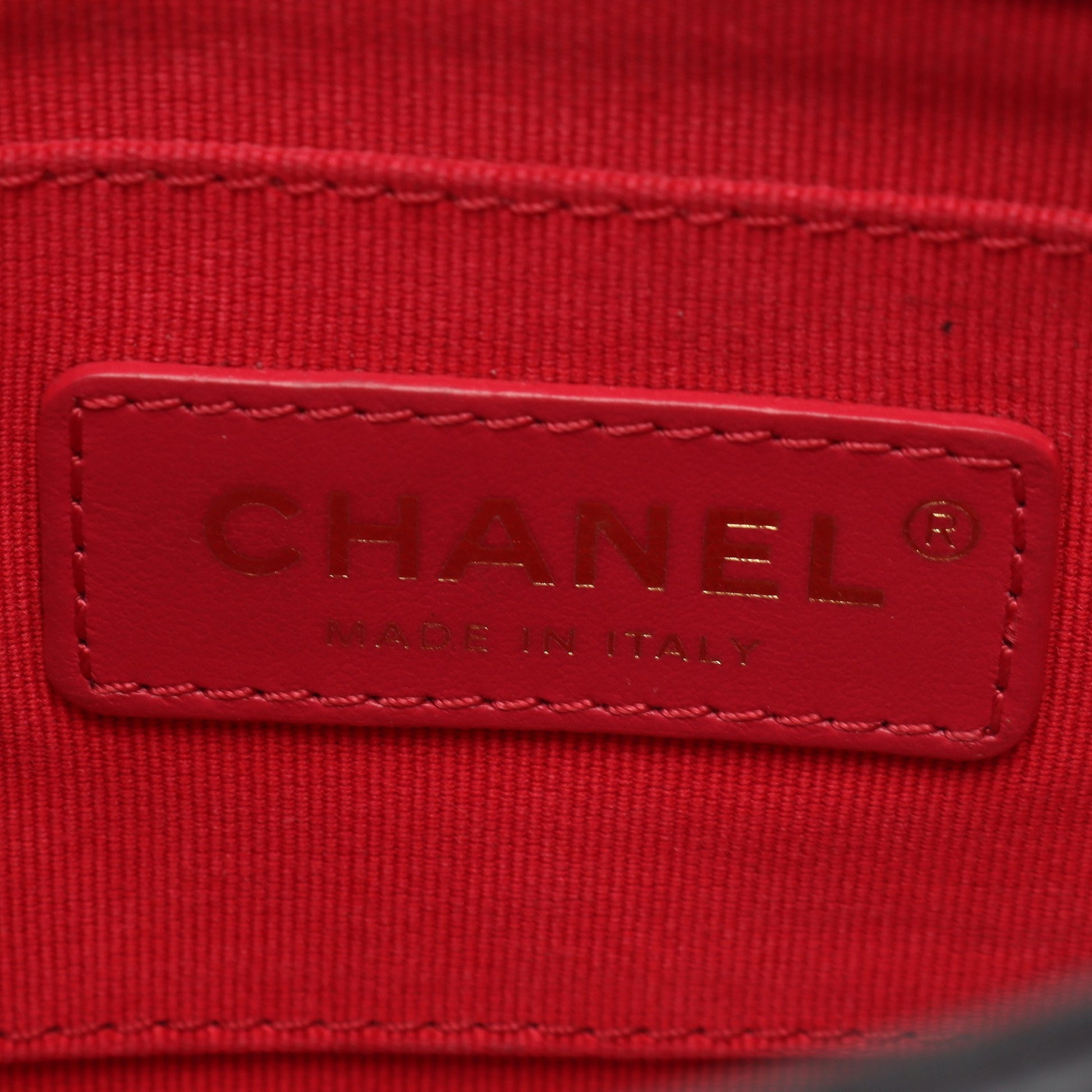 マトラッセ チェーンショルダーバッグ キャビアスキン ブラック ゴールド金具 シャネル バッグ CHANEL