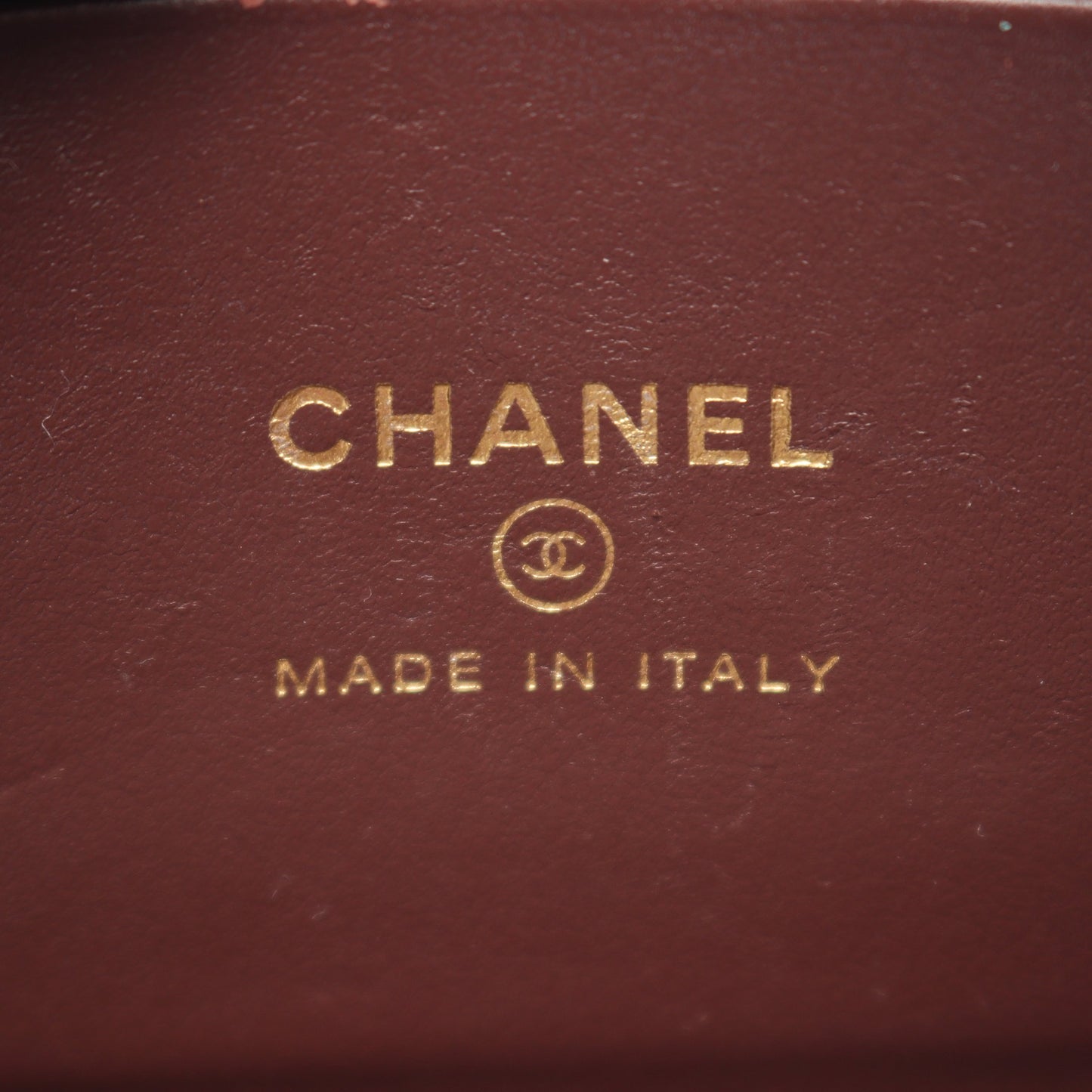 マトラッセ クラシック チェーンショルダーバッグ キャビアスキン ブラック ゴールド金具 シャネル バッグ CHANEL