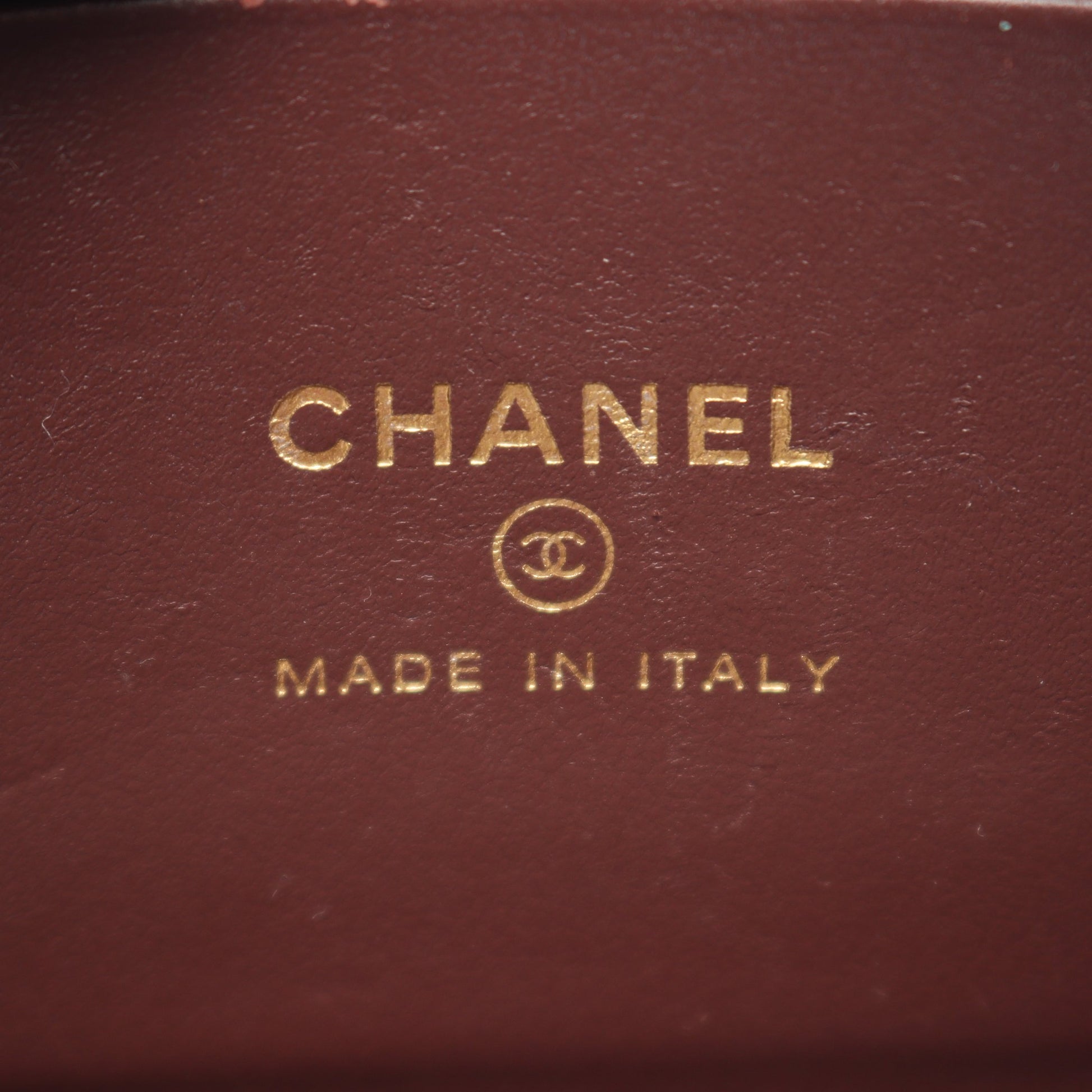 マトラッセ クラシック チェーンショルダーバッグ キャビアスキン ブラック ゴールド金具 シャネル バッグ CHANEL