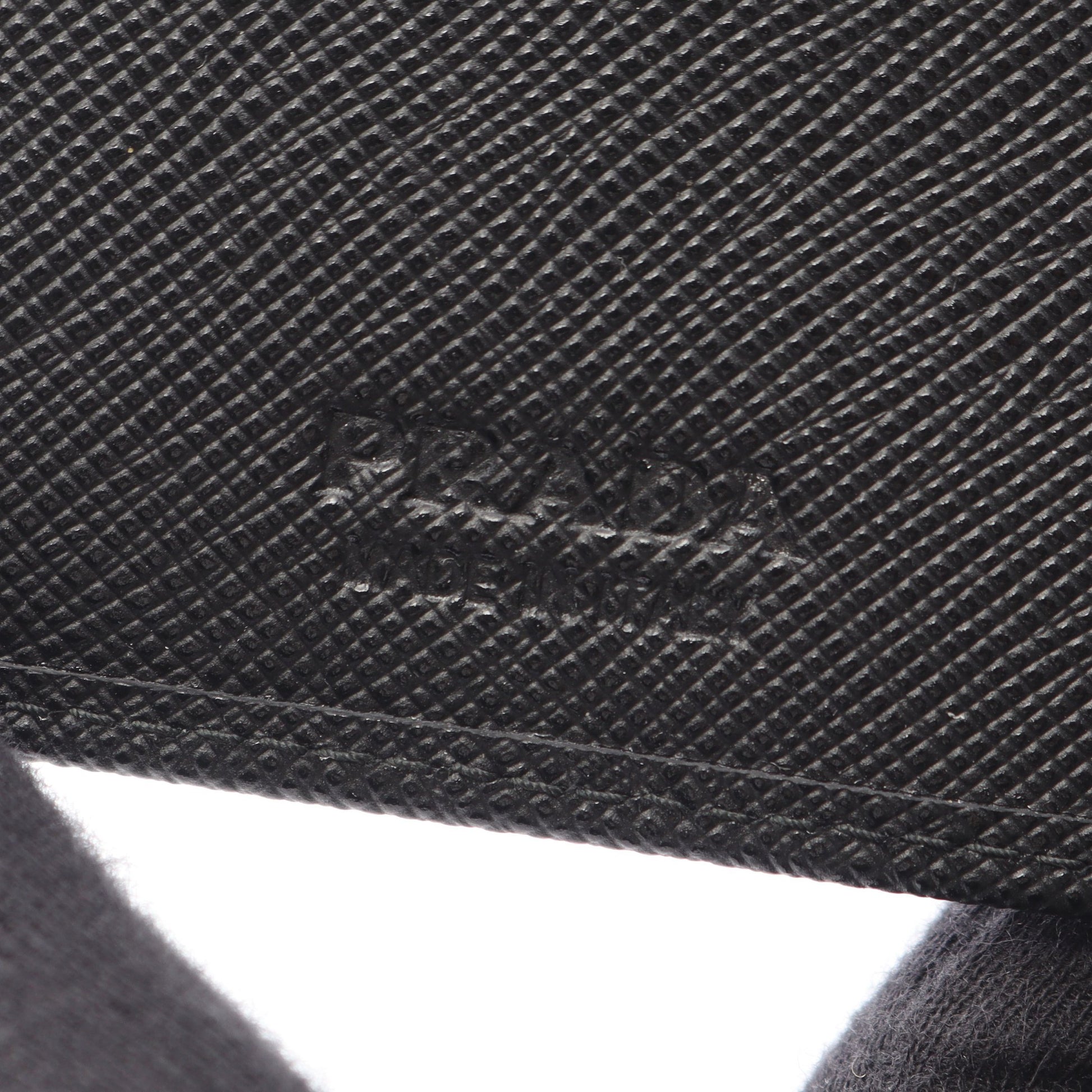 SAFFIANO TRIANG マネークリップ付き 札入れ サフィアーノレザー ブラック プラダ 財布・小物 PRADA