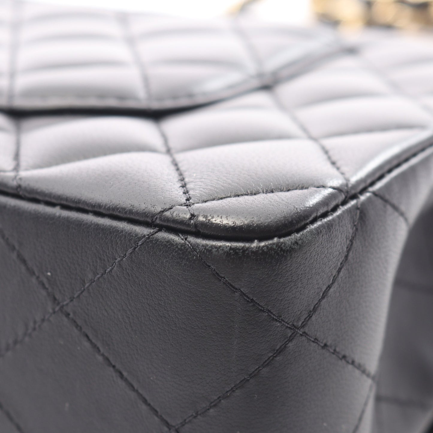 マトラッセ Wフラップ Wチェーンショルダーバッグ ラムスキン ブラック ゴールド金具 シャネル バッグ CHANEL