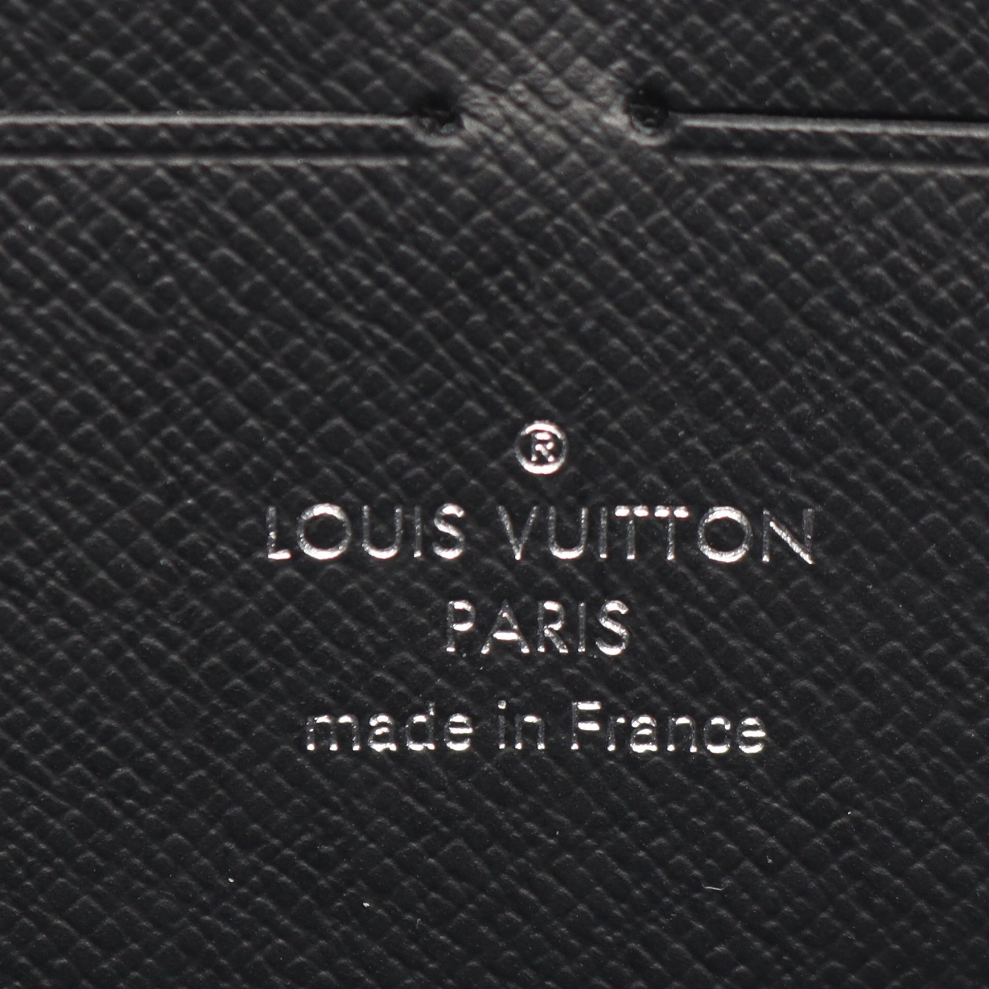 ソフトトランク ウォレット モノグラムエクリプス ショルダーウォレット PVC レザー ブラック ルイヴィトン バッグ LOUIS VUITTON