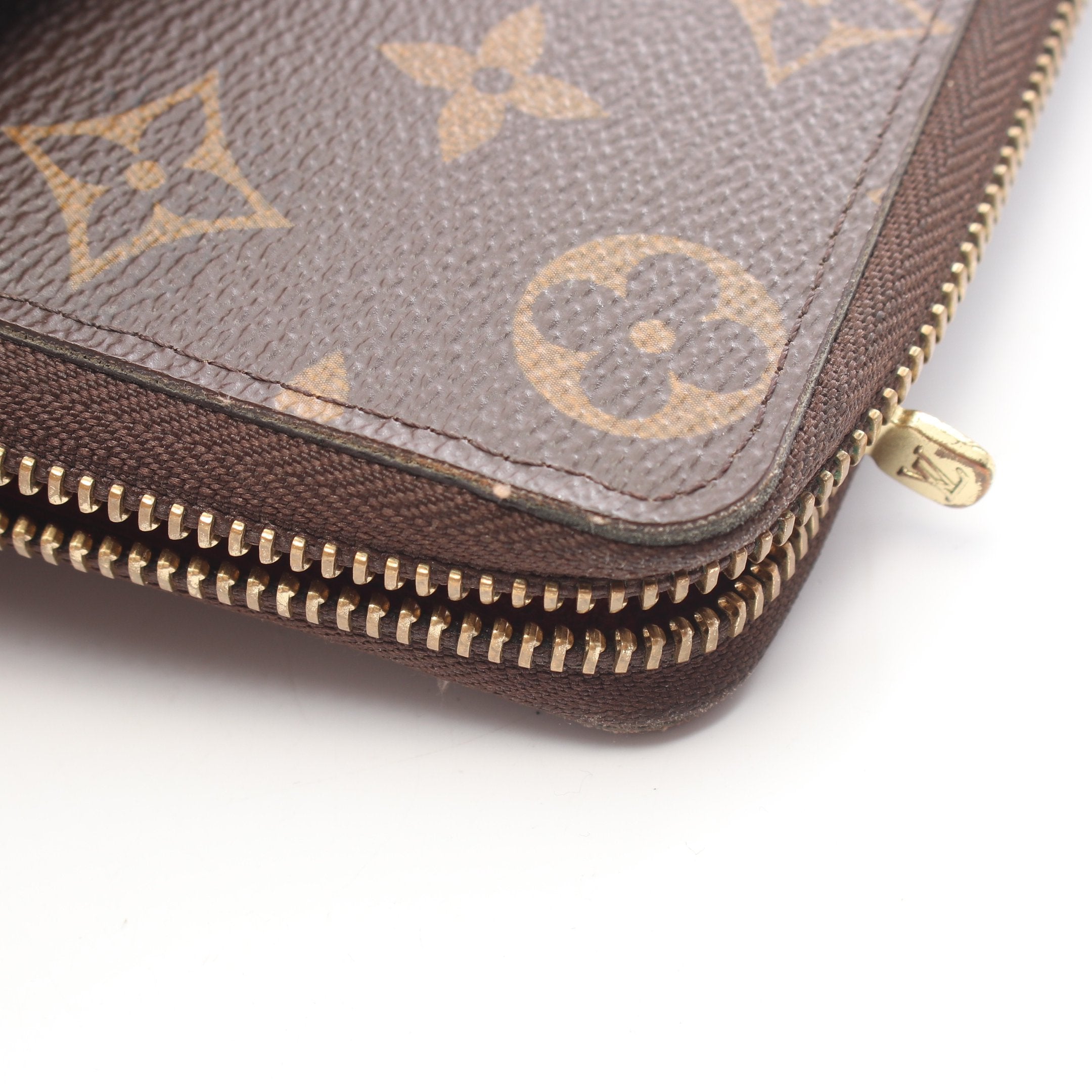 ポルトフォイユ クレマンス モノグラム フューシャ ラウンドファスナー