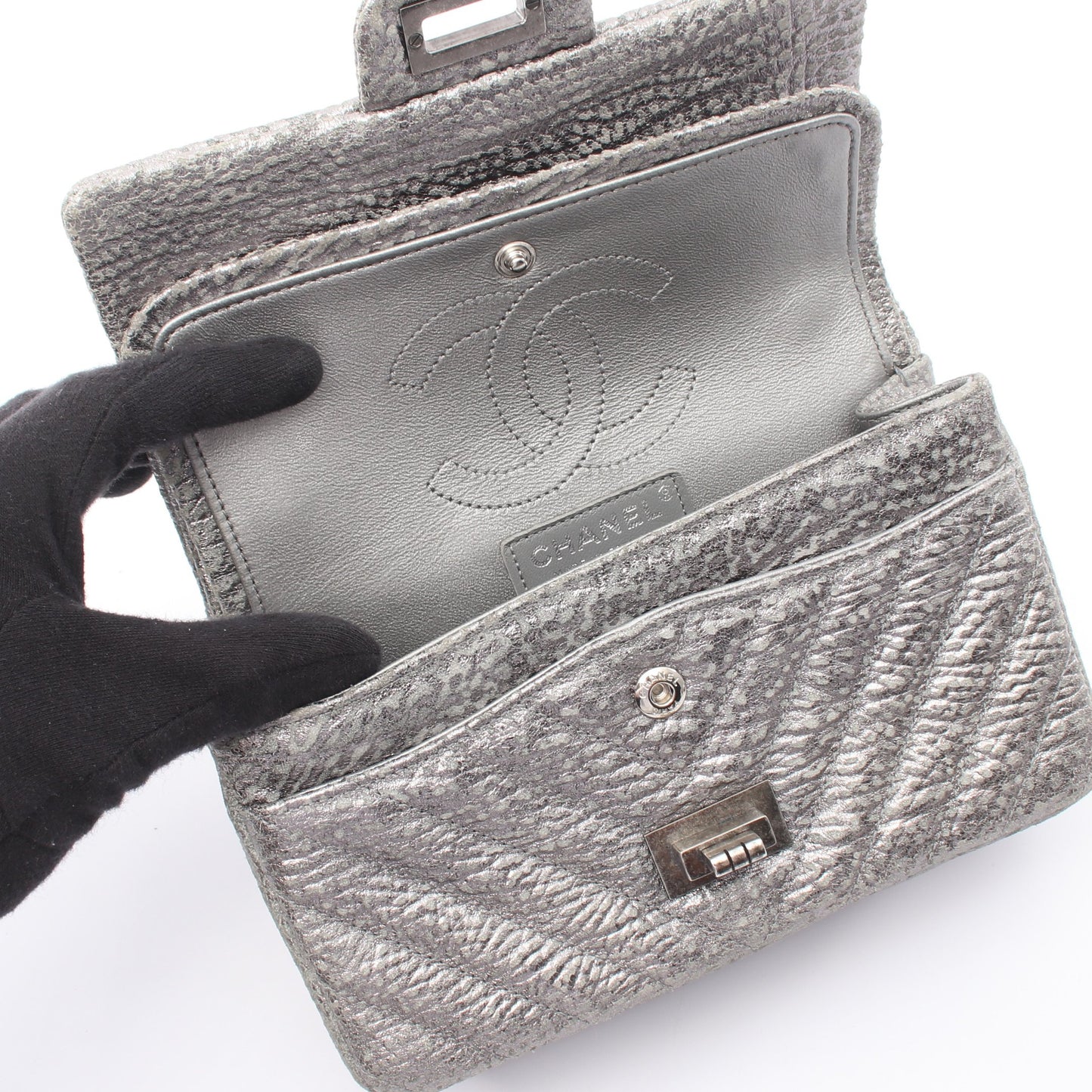 2.55 シェヴロン Vステッチ ミニ Wチェーンショルダーバッグ レザー シルバー シルバー金具 シャネル
