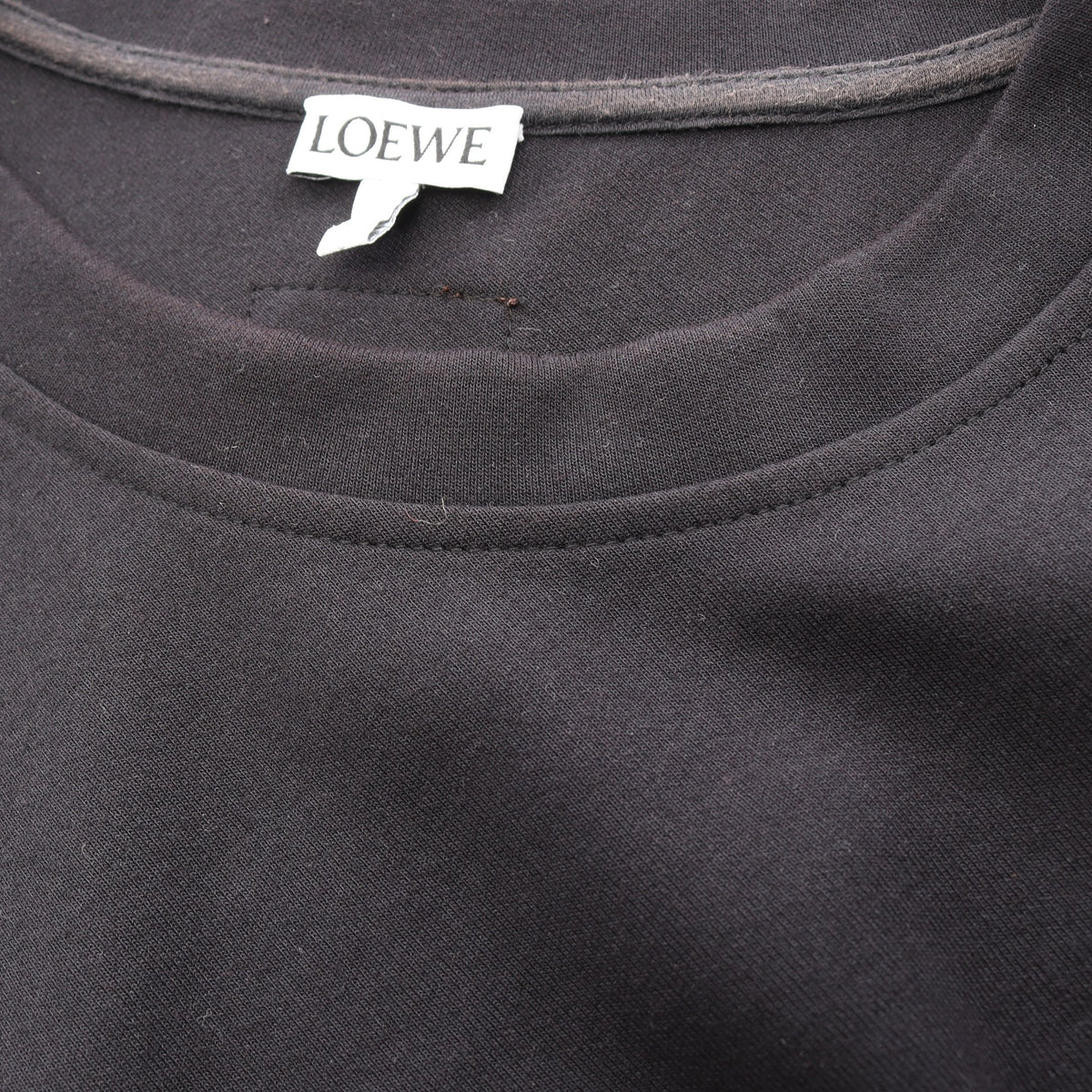 Cropped Draped T-Shirt アナグラム ロゴ アシンメトリー カットソー コットン ブラック ロエベ