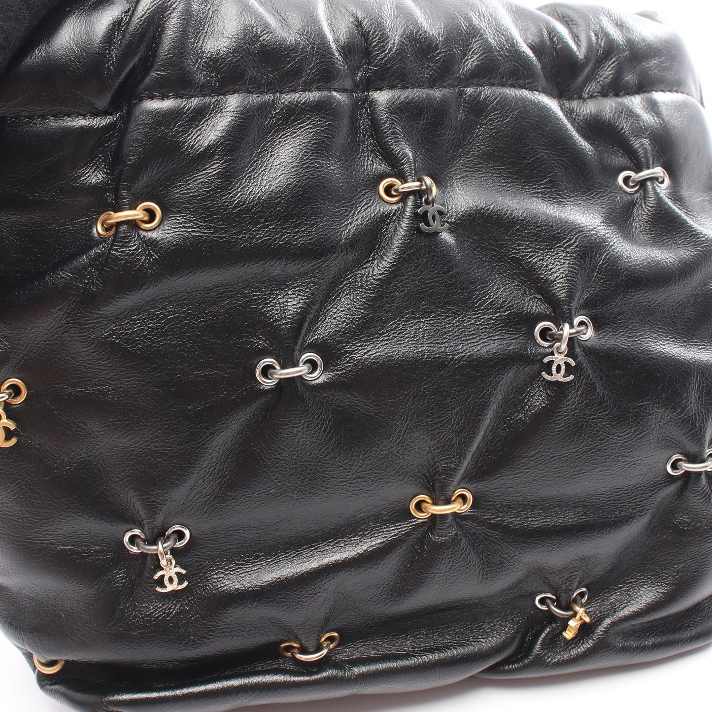 CHANEL 22 ミニ コンビ金具 2WAY チェーンショルダーバッグ レザー ブラック シャネル