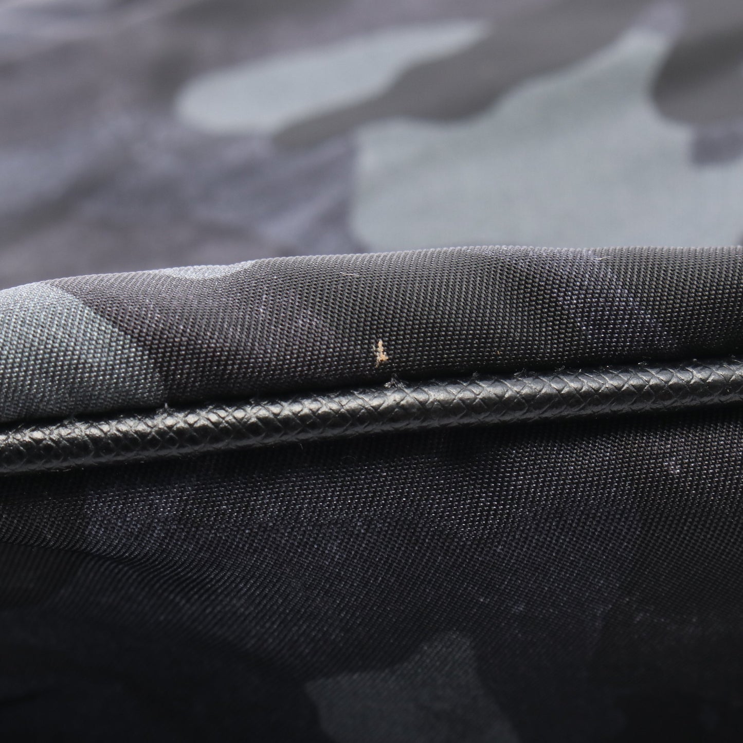 TESSUTO ST.CAMO カモフラージュ メッセンジャーバッグ ショルダーバッグ ナイロン レザー ブラック グレー ネイビー プラダ