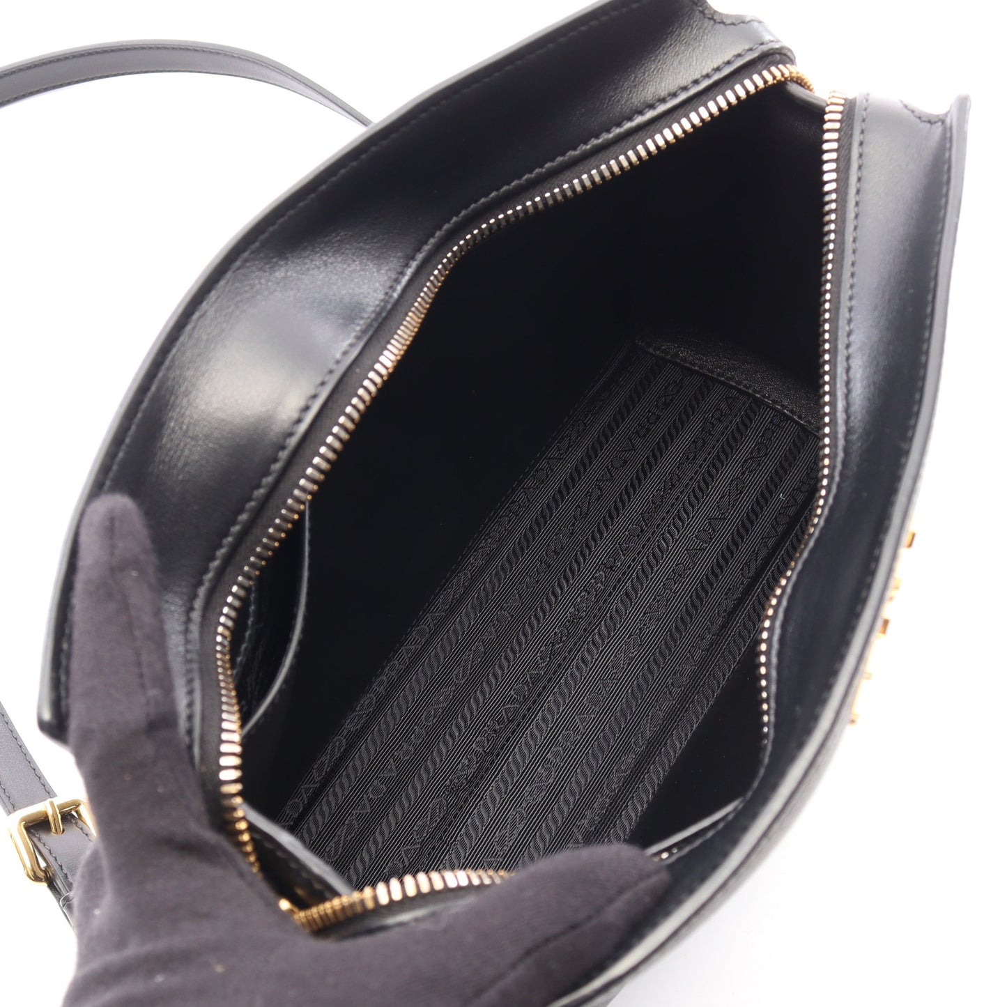 SAFFIANO SOFT CALF ショルダーバッグ サフィアーノレザー ブラック プラダ