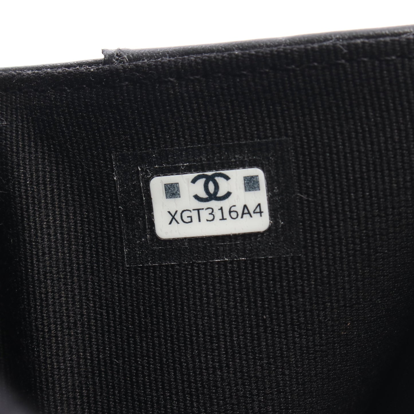 マトラッセ スモール フラップ ウォレット 三つ折り財布 キャビアスキン ブラック ゴールド金具 シャネル