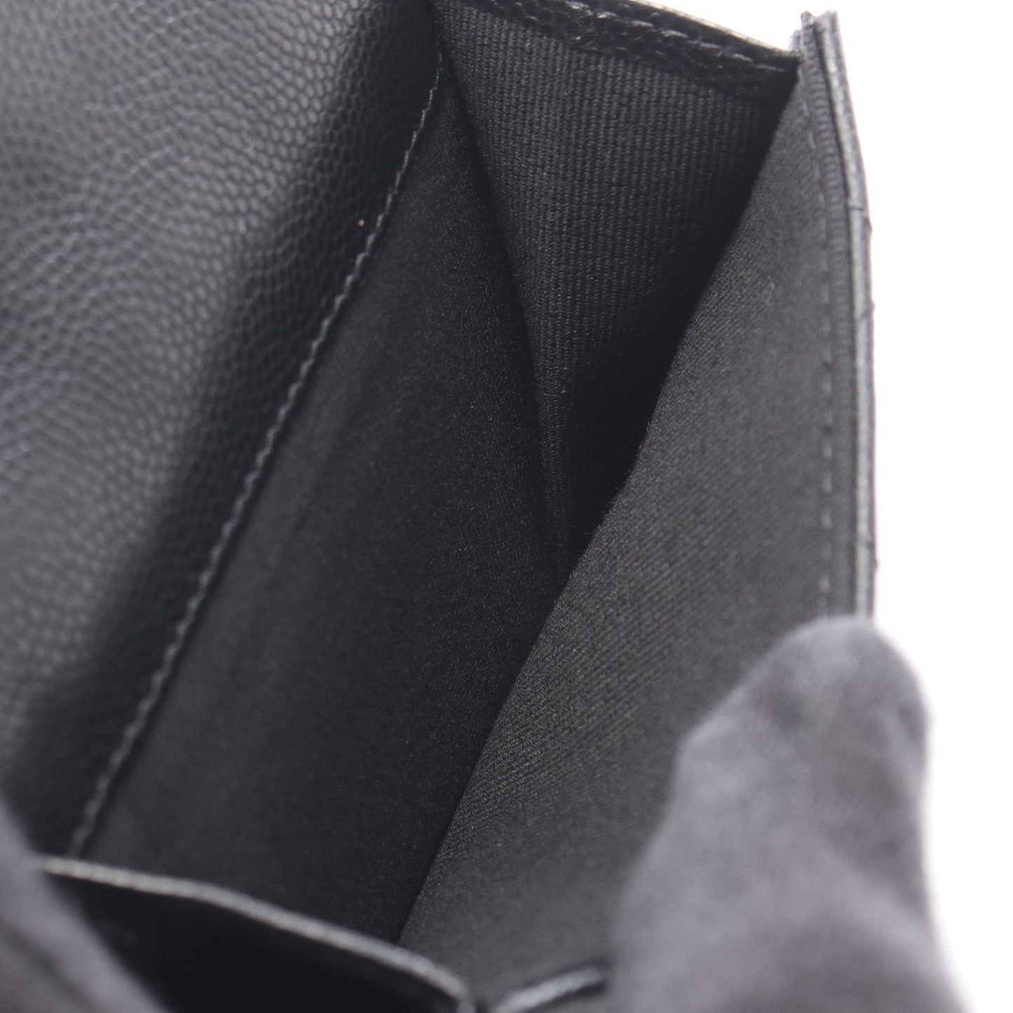 マトラッセ スモール フラップ ウォレット 三つ折り財布 キャビアスキン ブラック ゴールド金具 シャネル