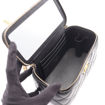 マトラッセ バニティ チェーンショルダーバッグ ラムスキン ブラック ゴールド金具 シャネル バッグ CHANEL