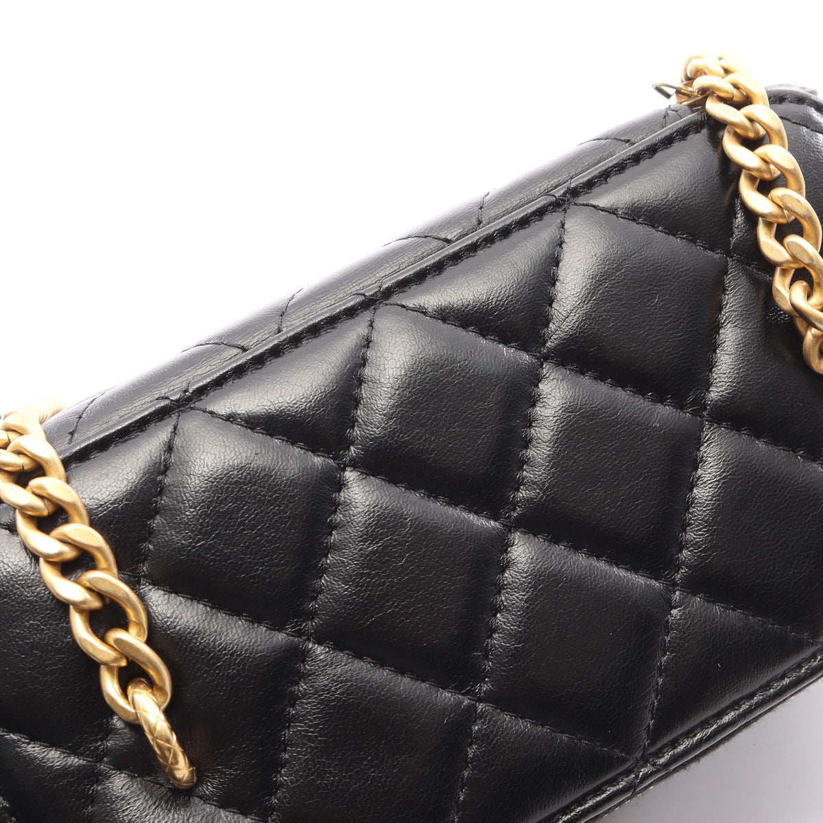 マトラッセ バニティ チェーンショルダーバッグ ラムスキン ブラック ゴールド金具 シャネル バッグ CHANEL