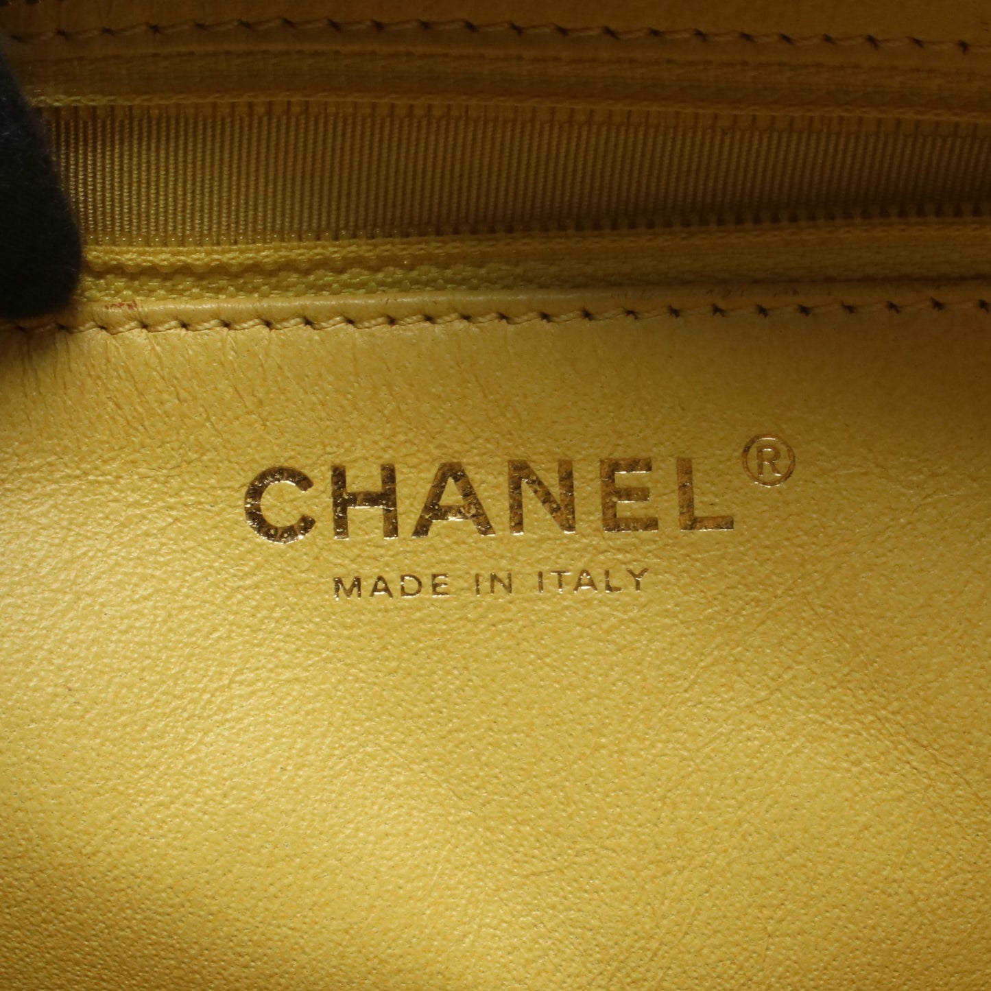 2.55 マトラッセ チェーンショルダーバッグ ラムスキン イエロー ゴールド金具 シャネル