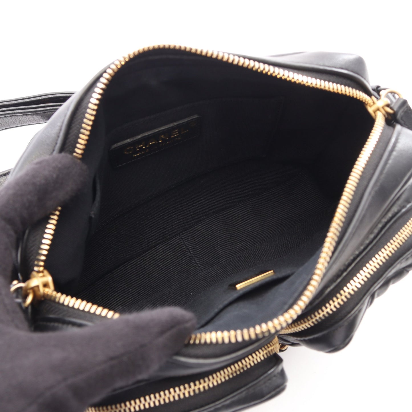 スモール カメラバッグ ショルダーバッグ ラムスキン ブラック ゴールド金具 シャネル