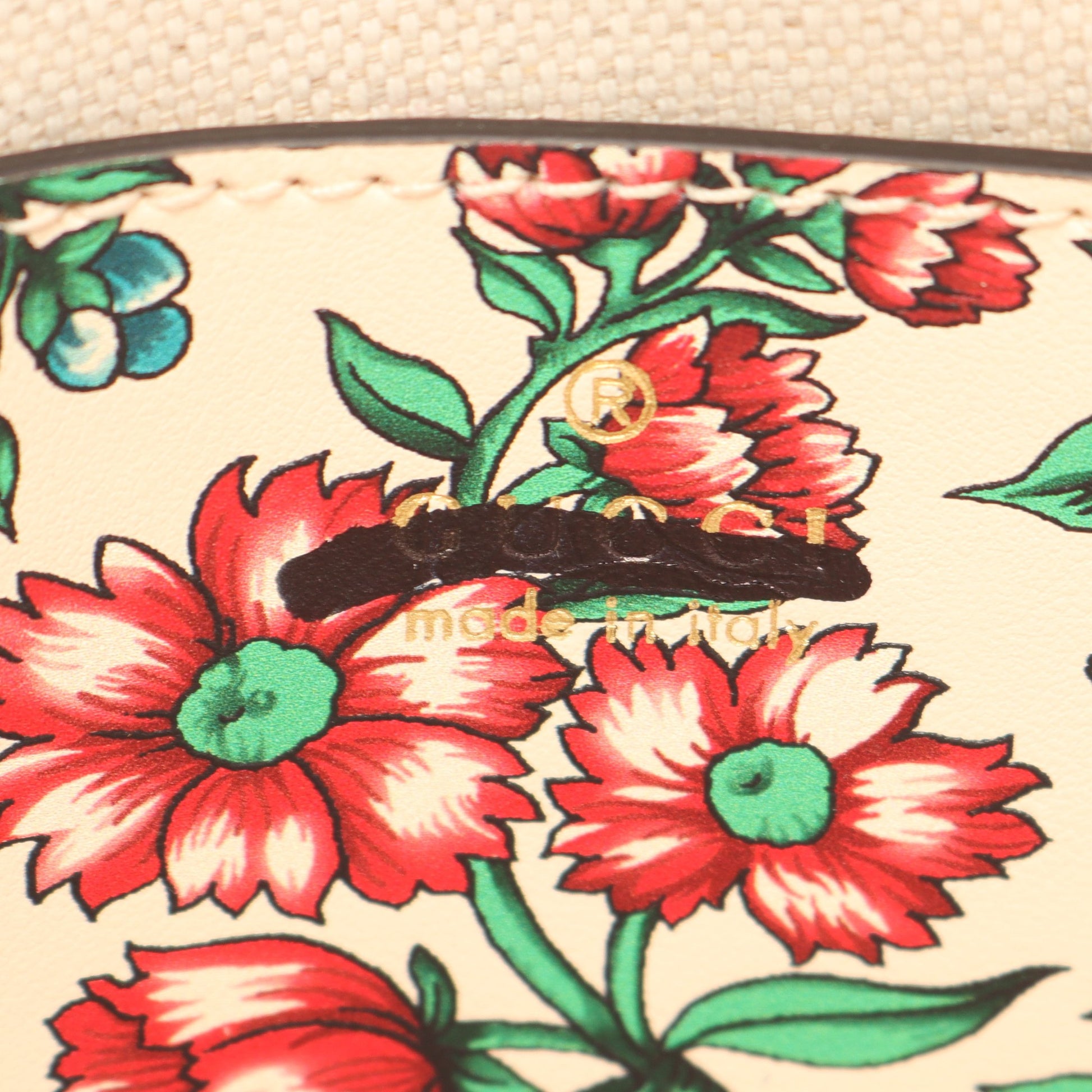 GGマーモント ハート フラワープリント ショルダーバッグ レザー アイボリー マルチカラー グッチ バッグ GUCCI