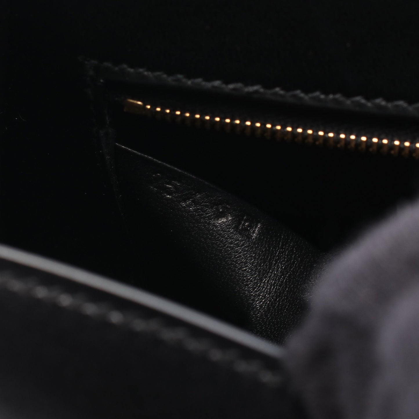 パスキード ワンショルダーバッグ ボックスカーフ ブラック ゴールド金具 □Q刻印 エルメス