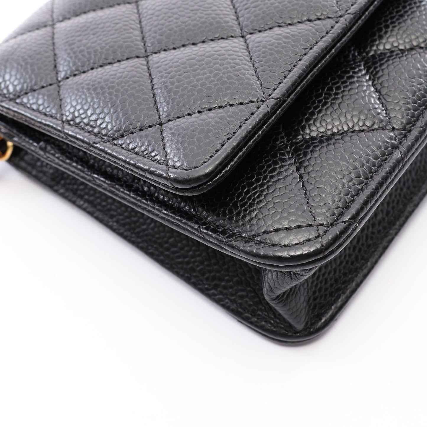 マトラッセ チェーンウォレット キャビアスキン ブラック ゴールド金具 シャネル