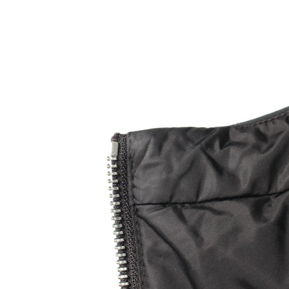 Re-Nylon トライアングルロゴ フード付き ダウンコート ナイロン ブラック プラダ