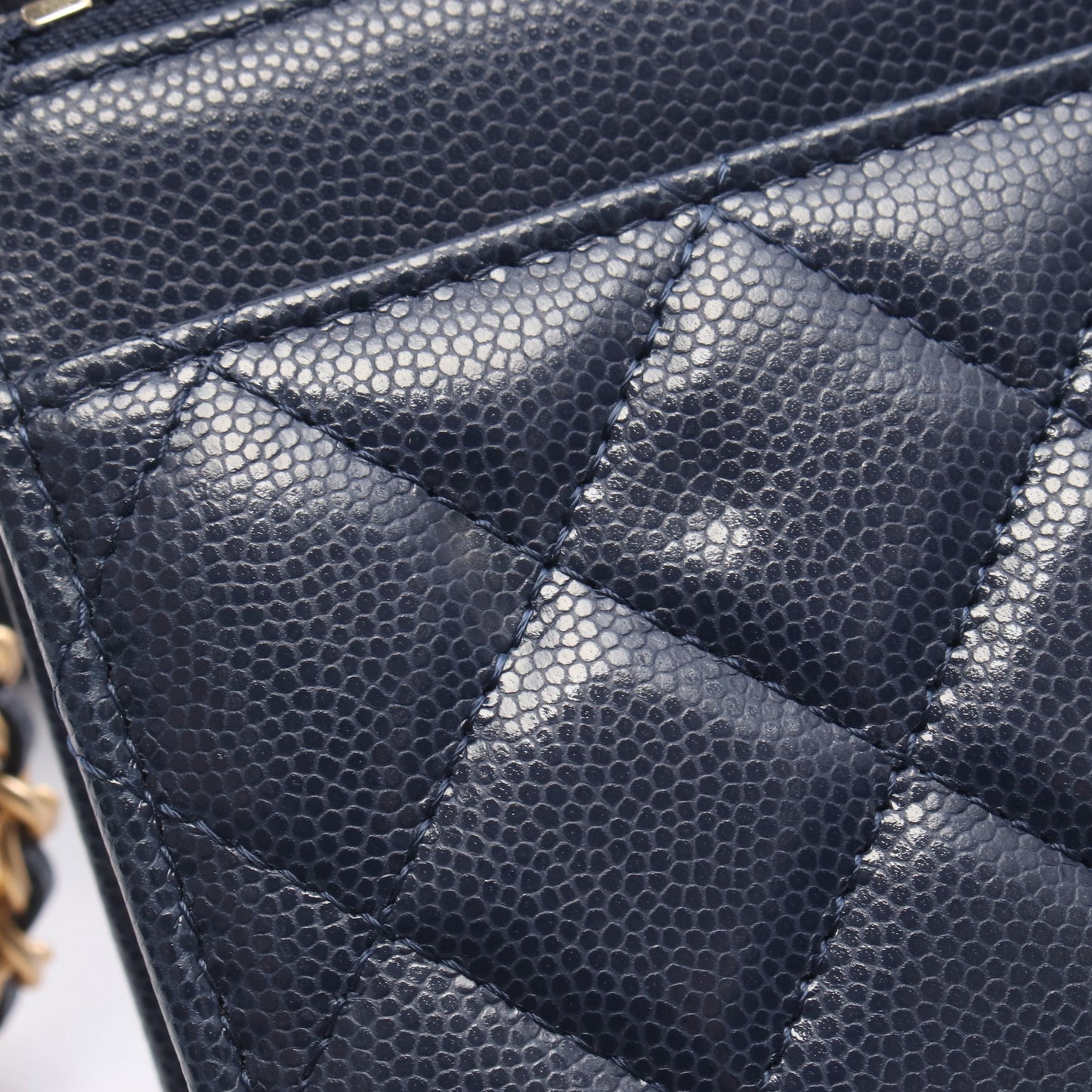 マトラッセ チェーンウォレット キャビアスキン ネイビー ゴールド金具 シャネル バッグ CHANEL