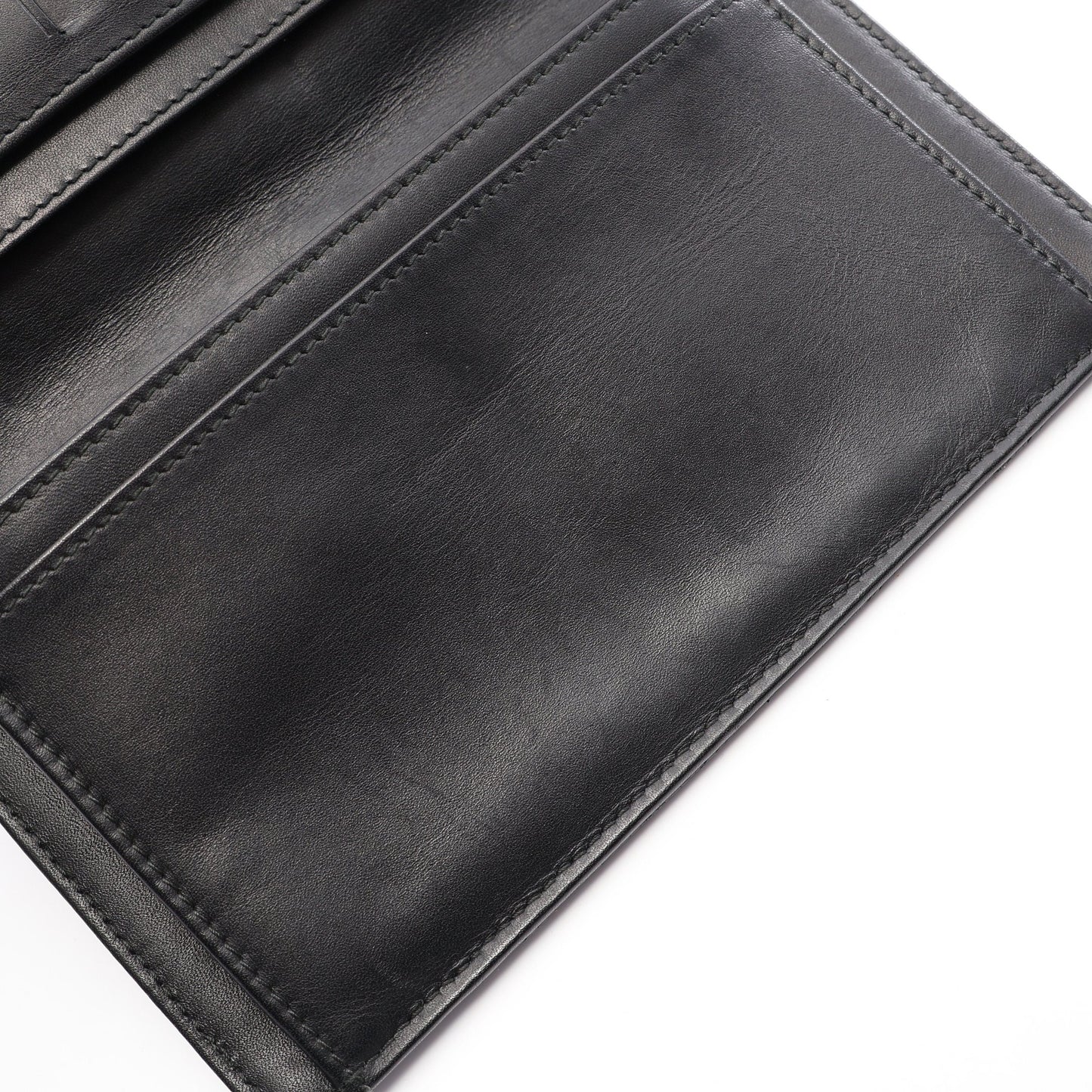 マトラッセ 二つ折り長財布 キャビアスキン ブラック シルバー金具 シャネル