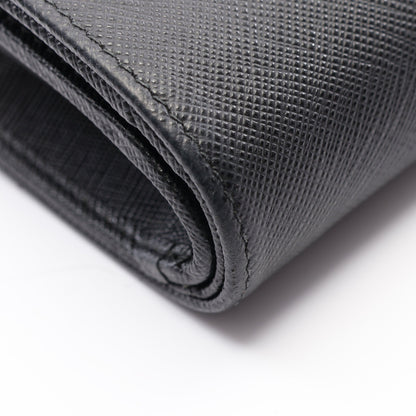 SAFFIANO TRIANGOLO 二つ折り財布 サフィアーノレザー ブラック プラダ
