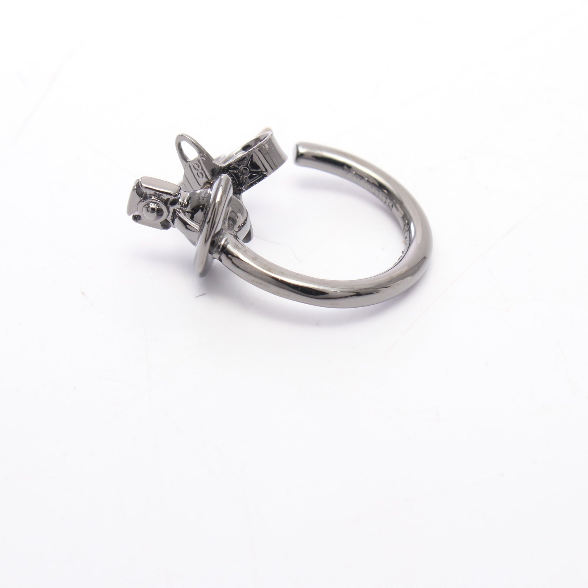 VERA STUD ヴェラ スタッド 片耳用 ピアス ブラック ヴィヴィアンウエストウッド アクセサリー Vivienne Westwood