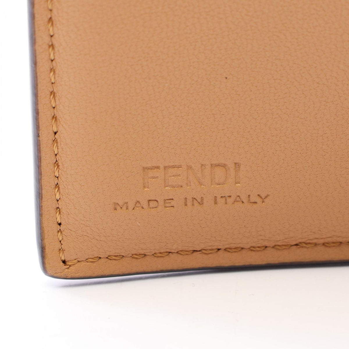 バゲット FFロゴ 三つ折り財布 レザー ベージュ フェンディ