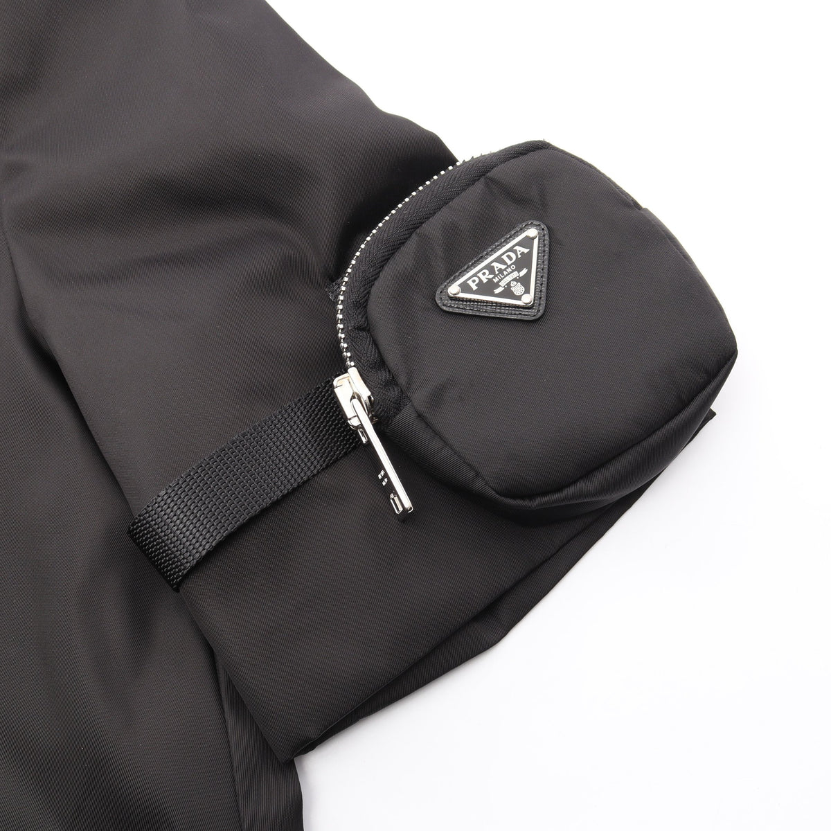 Re-Nylon ワンピース ナイロン ブラック プラダ