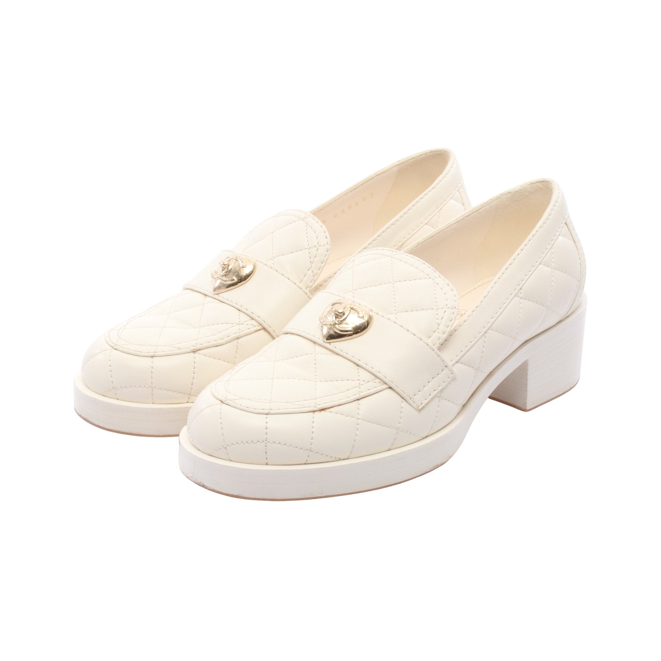 ターンロック モカシン レザー ホワイト シャネル – RECLO
