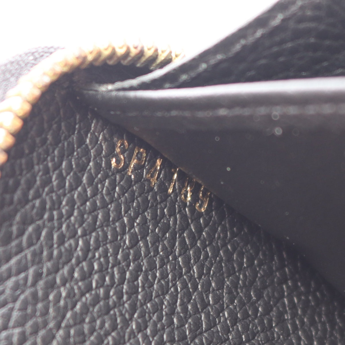 ジッピーウォレット モノグラムアンプラント ノワール ラウンドファスナー長財布 レザー ブラック ルイヴィトン