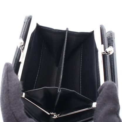 ANNIE WALLET WITH COIN POCKET がま口 二つ折り財布 フェイクレザー ブラック ヴィヴィアンウエストウッド 財布・小物 Vivienne Westwood