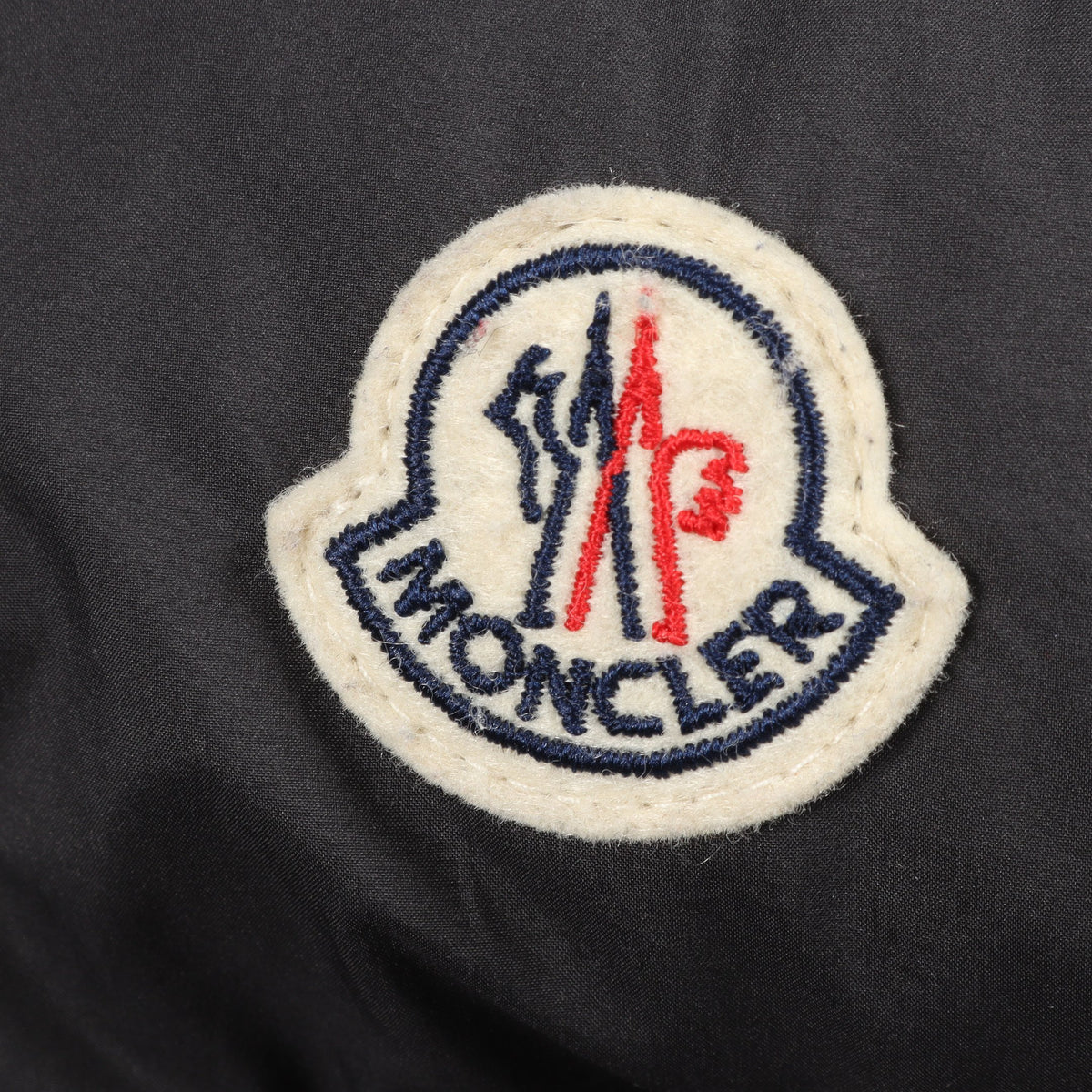 CARDAMINE フード付き ダウンベスト ブラック モンクレール アウター MONCLER