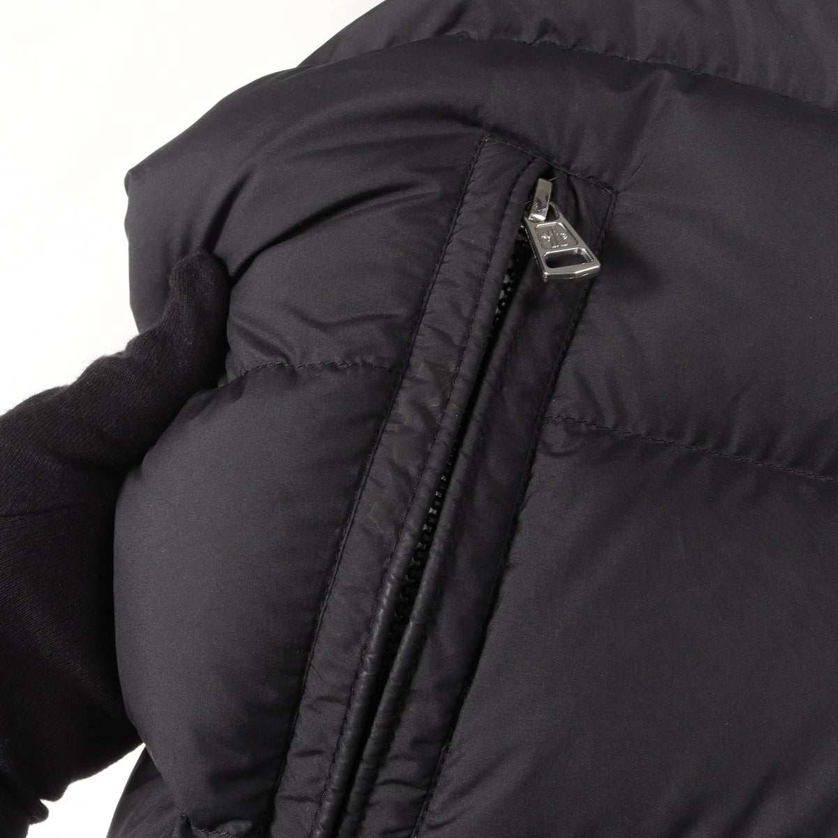 CARDAMINE フード付き ダウンベスト ブラック モンクレール アウター MONCLER