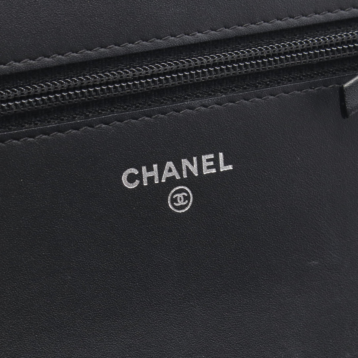 ココマーク フルフラップ チェーンショルダーバッグ エナメルレザー ブラック シルバー金具 シャネル