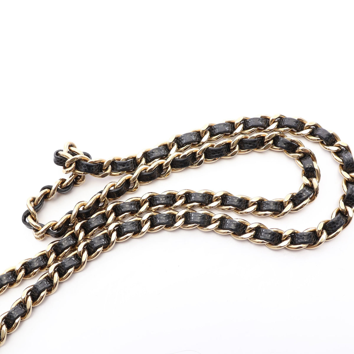 ミニマトラッセ チェーンショルダーバッグ キャビアスキン ブラック ゴールド金具 シャネル バッグ CHANEL