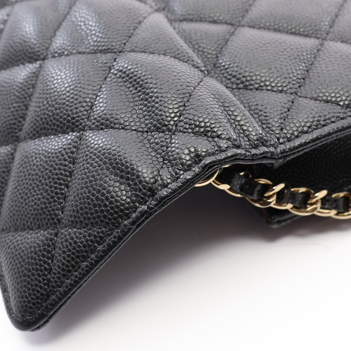 ミニマトラッセ チェーンショルダーバッグ キャビアスキン ブラック ゴールド金具 シャネル バッグ CHANEL