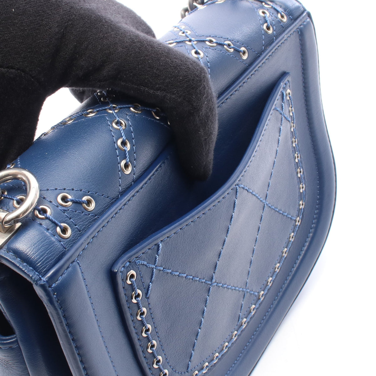 マトラッセ ココアイレット ラウンドミニ チェーンショルダーバッグ レザー ブルー シルバー金具 シャネル